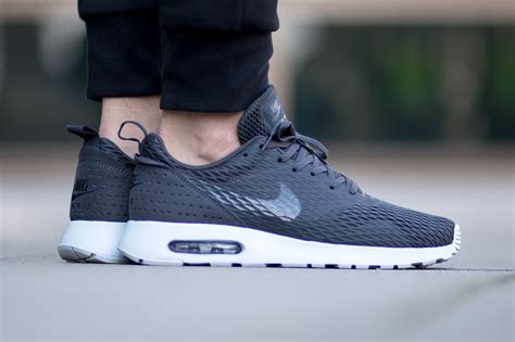 Maybe you would like to learn more about one of these? TITOLO on Twitter: "Nike Air Max Tavas SE - Anthracite ...