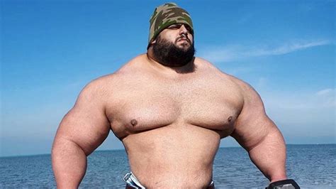 Its On Iranian Hulk Versus Brazilian Hulk In 600 Pound Mega Fight The Iranian