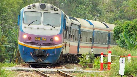 Trains In Vietnam 2020 Đoàn Tàu Lửa Hối Hả Trở Về Thật đẹp Xe Lửa
