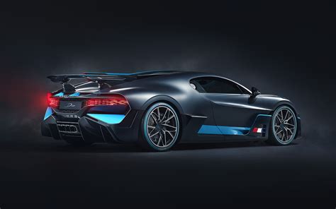 3840x2400 2018 Bugatti Divo Rear View Photoshoot 4k Hd 4k Wallpapers