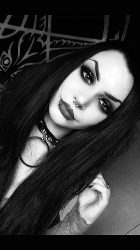 Pin By Leilelly On Shaman Girl Goth Beauty Black Metal Girl Goth Model