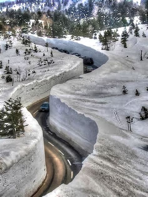 Yuki No Otani Snow Canyon Road In Japan Beautiful Roads