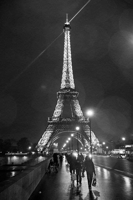 Eiffel Tower In Rain Eiffel Tower Adventure Rain