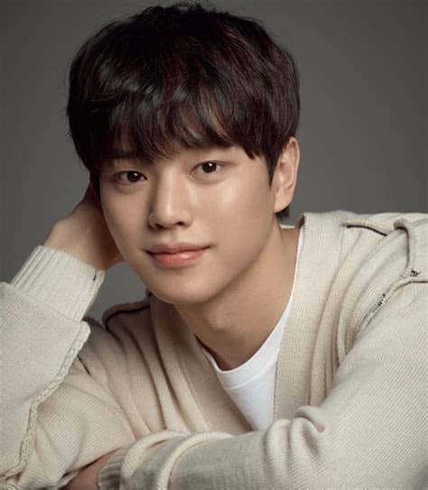 작가 김칸비, 황영찬 총편수 총 141화. 송강 측 "이응복 PD 연출 '스위트홈' 제안 받고 검토 중 ...