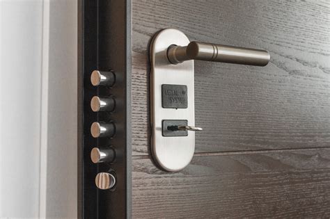 Choosing The Best Apartment Locks Kennys Lock Inc