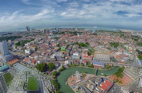 A multi view of the spinning gyro tower in the unesco designated city of malacca in malaysia. Jom Naik Menara Taming Sari Bulan Ni, Ada Diskaun 30 ...