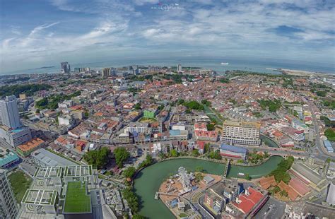 Peer through the telescopes for closer views of the city's features and take photos with all of melaka behind you. Jom Naik Menara Taming Sari Bulan Ni, Ada Diskaun 30 ...