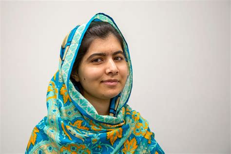 After having suffered an attack on her life by taliban gunmen in 2012, she . HISTORIAS DE RESILIENCIA: MALALA YOUSAFZAI