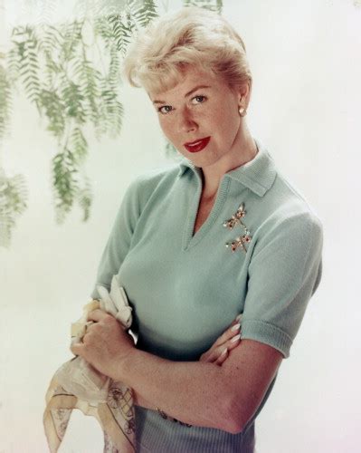 Doris Day Posters And Photos 231387 Movie Store