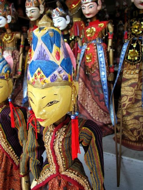 Javanese rod puppets have a long history and are used to tell fables from javanese history. Épinglé sur wonderful wayang