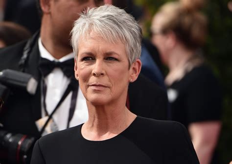 She first fell in love with him. Jamie Lee Curtis suspects her co-star Chris Evans planned ...