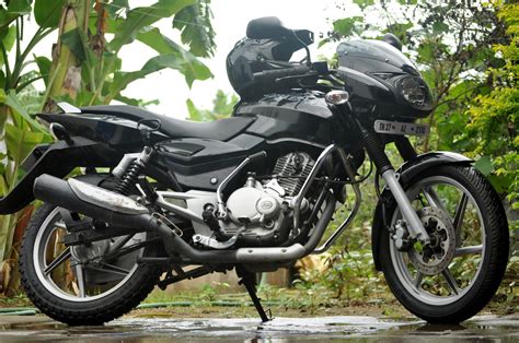 1.23 lakh and goes upto rs.1.28 lakh. Bajaj Pulsar 150 2014 Wallpapers | Bikes Doctor
