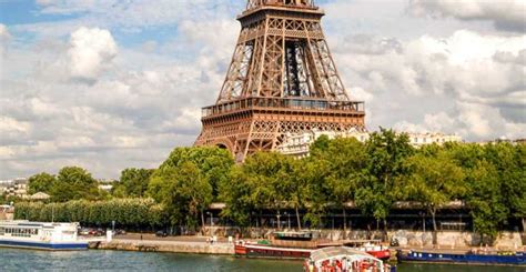 パリ：エッフェル塔へのアクセスとセーヌ川クルーズ Getyourguide
