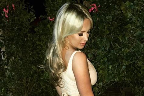 Kate Wright Flaunts Perky Bum In Revealing New Years Eve Outfit Ok
