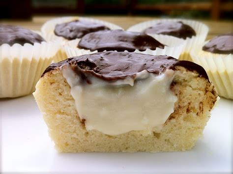 5) in a mixing bowl fitted with a paddle attachment, cream together the sugar and butter. Delaine's Skinny Delights: Boston Cream Pie Cupcakes