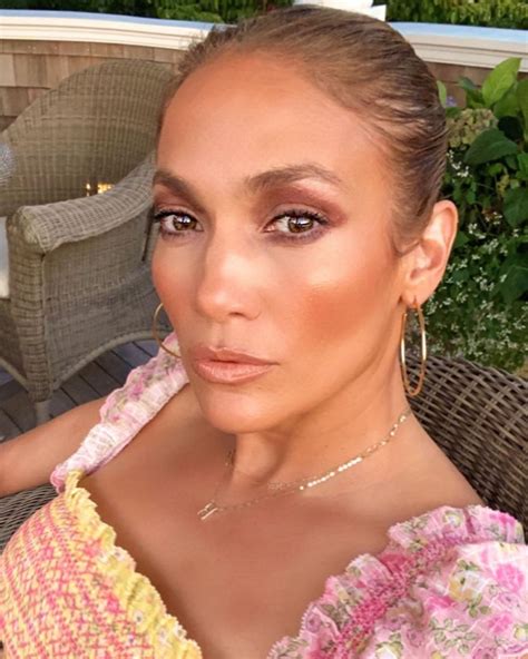 Listen to my latest music. Jennifer Lopez Outfit - Instagram 08/23/2020 • CelebMafia