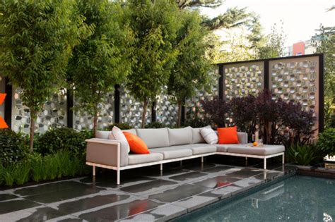 10 Best Outdoor Privacy Screen Ideas For Your Backyard