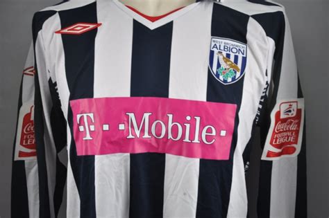 More of that sort of behaviour this evening would be most acceptable. Fanwart - 2007-2008 West Brom Albion Home Trikot Gr. M #16 ...