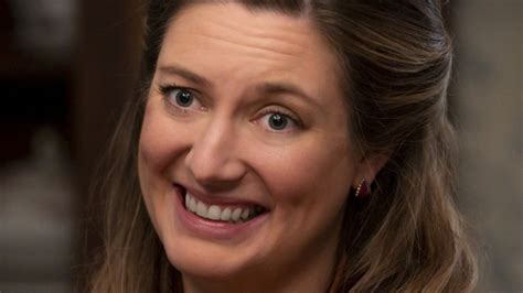 How Young Sheldons Zoe Perry Broke The News To Her Mom Laurie Metcalf
