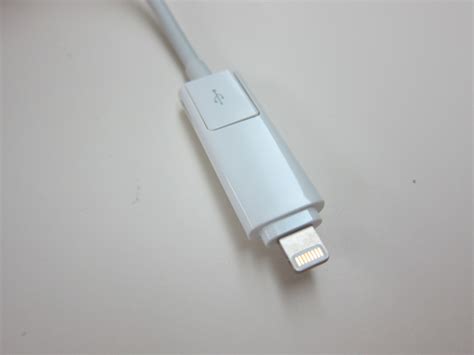 Lightning is a proprietary computer bus and power connector created by apple inc. Innergie MagiCable Duo With Lightning Connector (2014 ...