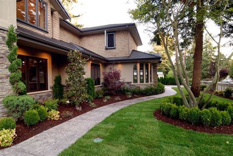Some Of The Best Front Yard Landscaping For Your Dream House In 2020