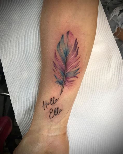 40 Photos That Prove Feather Tattoos Are A Timeless Carefree Ink