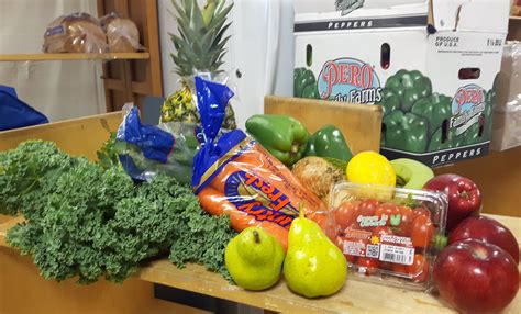 Amazon has ramped up curbside pickup at whole foods stores during the pandemic, amid a broader shift to online grocery shopping. Green Food Box changes pick-up time, location - My ...