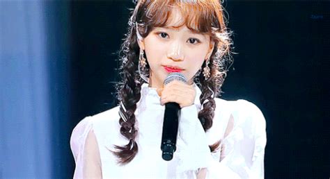 Giphy is your top source for the best & newest gifs & animated stickers online. 아이즈원 김채원.gif : MLBPARK