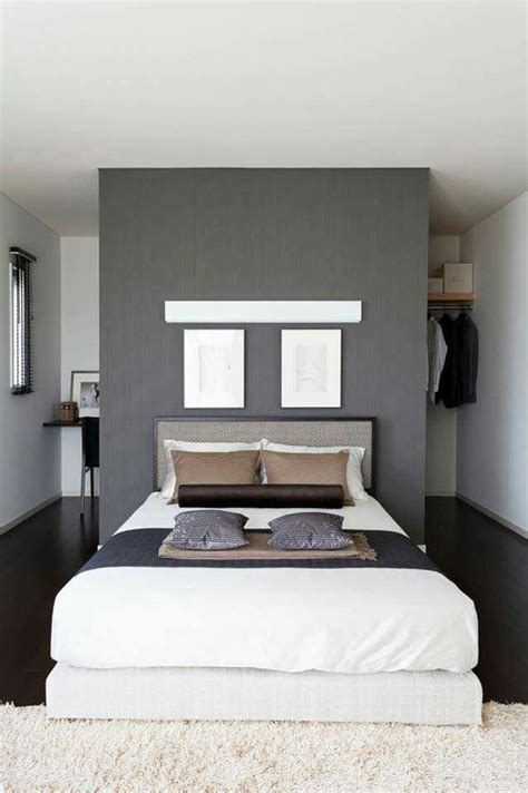 La cabina armadio angolare è la soluzione perfetta per tenere in ordine, scarpe, borse e camera con armadio dietro letto: Ristrutturare camera da letto con il cartongesso • 40 idee ...