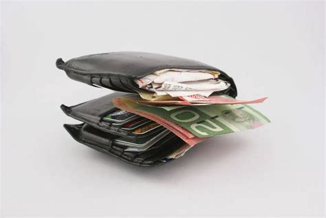 How To Shrink A Leather Wallet Safely Our 5 Step Guide