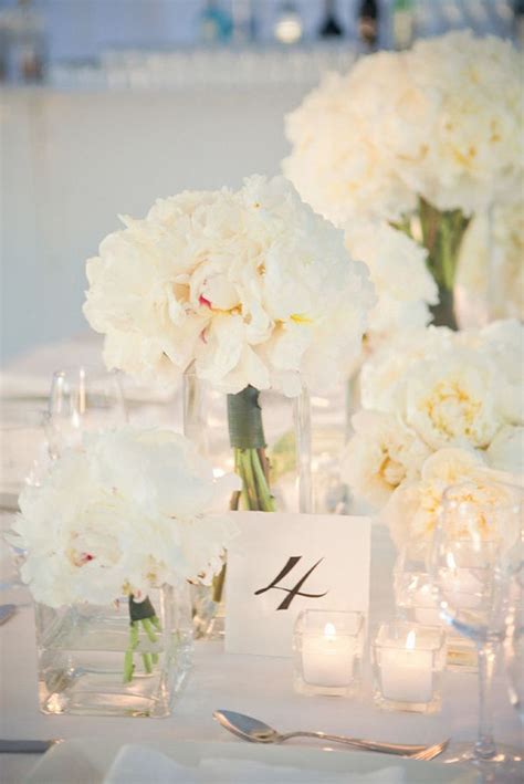 We put together a list of the best wedding florists you can find who can create everything when it comes to flowers, especially fresh ones, they can really add to the cost of a wedding. 42 Simple And Elegant White Wedding Decor Ideas For ...