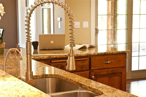 Mirabelle single handle kitchen faucet mirxcps101cp new. Gold Mirabelle Kitchen Faucetsm : Schmidt Gallery Design ...