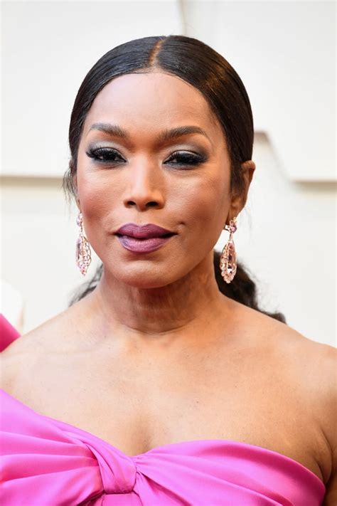 Angela Bassett Celebrity Hair And Makeup At The 2019 Oscars Popsugar Beauty Photo 67