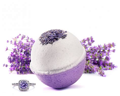 Dreamy Lavender Jewelry Bath Bomb Jewelscent