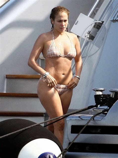 Jennifer Lopez Hot Bikini Nice Body Pictures New Entertainment