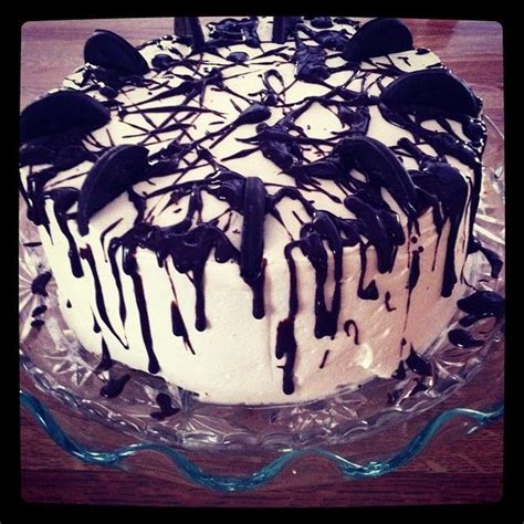 Add the icing sugar and vanilla gradually while beating. chocolate cake with whip cream icing and chocolate drizzle ...