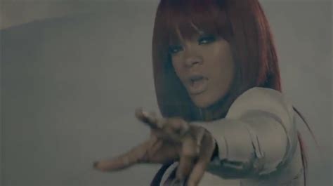 Fly Featuring Rihanna Music Video Nicki Minaj Image 24904706