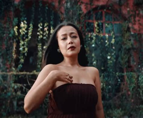 Neha Kakkars New Song ‘jinke Liye Will Take You On Emotional Ride