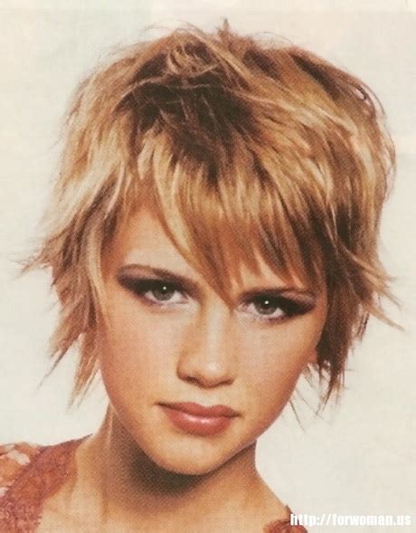 Short Feathered Haircuts Style And Beauty