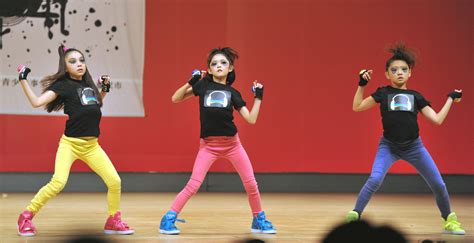 Street Dance Sweeps Young Japan The Japan Times