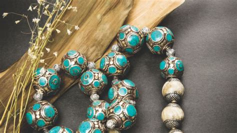 Eid Must Haves The Right Accessory For A Fashionable Eid The Daily Star