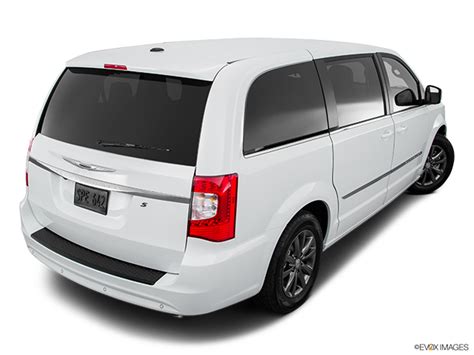 2016 Chrysler Town And Country Price Review Photos Canada Driving