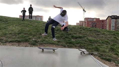 Teen Skateboarder Amazing Flip Trick Youtube