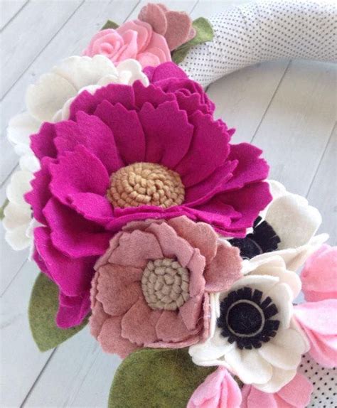 Pin De Irina Sologubova En Idee Ramo De Flores De Fieltro