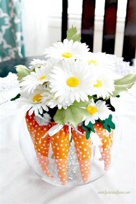 Simply take some brown paper, shred it into strips, and carefully twist together into a nest shape. Easter Decorating Ideas Using Mini Carrots