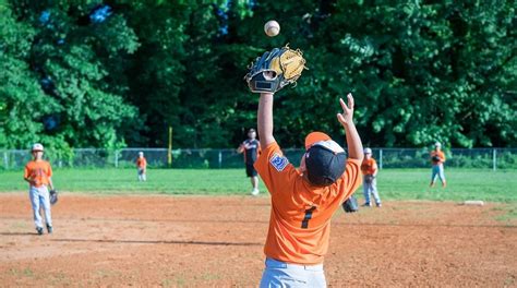 Backyard Tip Reaction Pop Up Drill Drill Baseball Drills Fly Ball