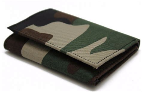 Army Trifold Wallets For Men The Art Of Mike Mignola