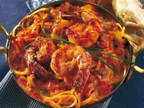 Spaghetti Met Gebakken Scampis En Kreeftenroomsaus Recepten Campina