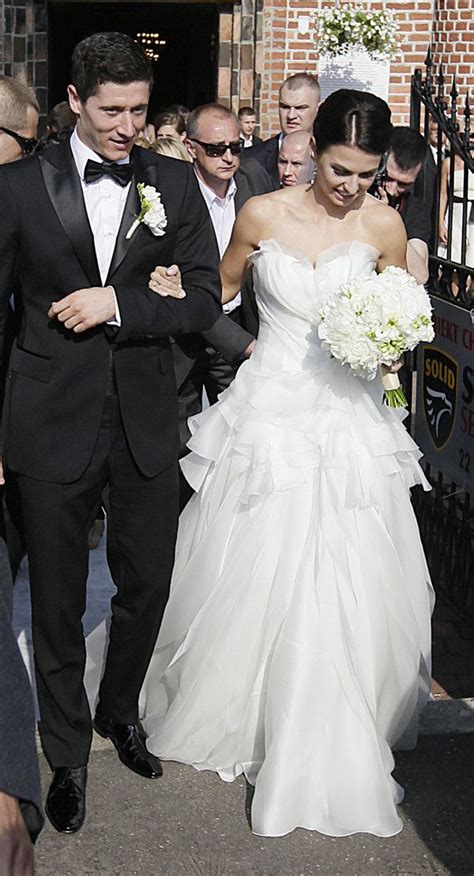Jun 27, 2021 · holzbau im hochzeitskleid: Pin auf My dream wedding