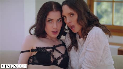 Vixen Jade Nile Gets Help From Her Roommate To Open Her Babefriends Eyes
